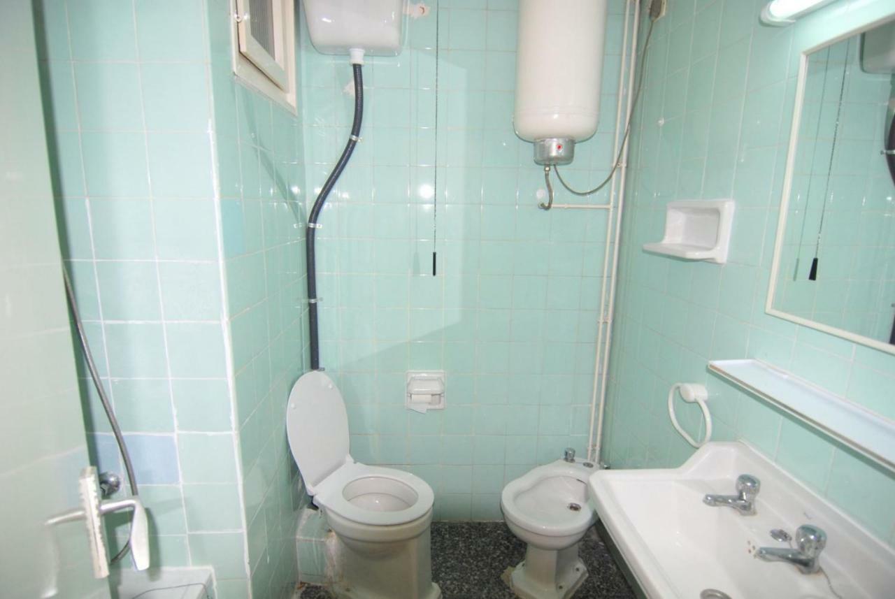 Aries Basic Apartment ซาลอว์ ภายนอก รูปภาพ